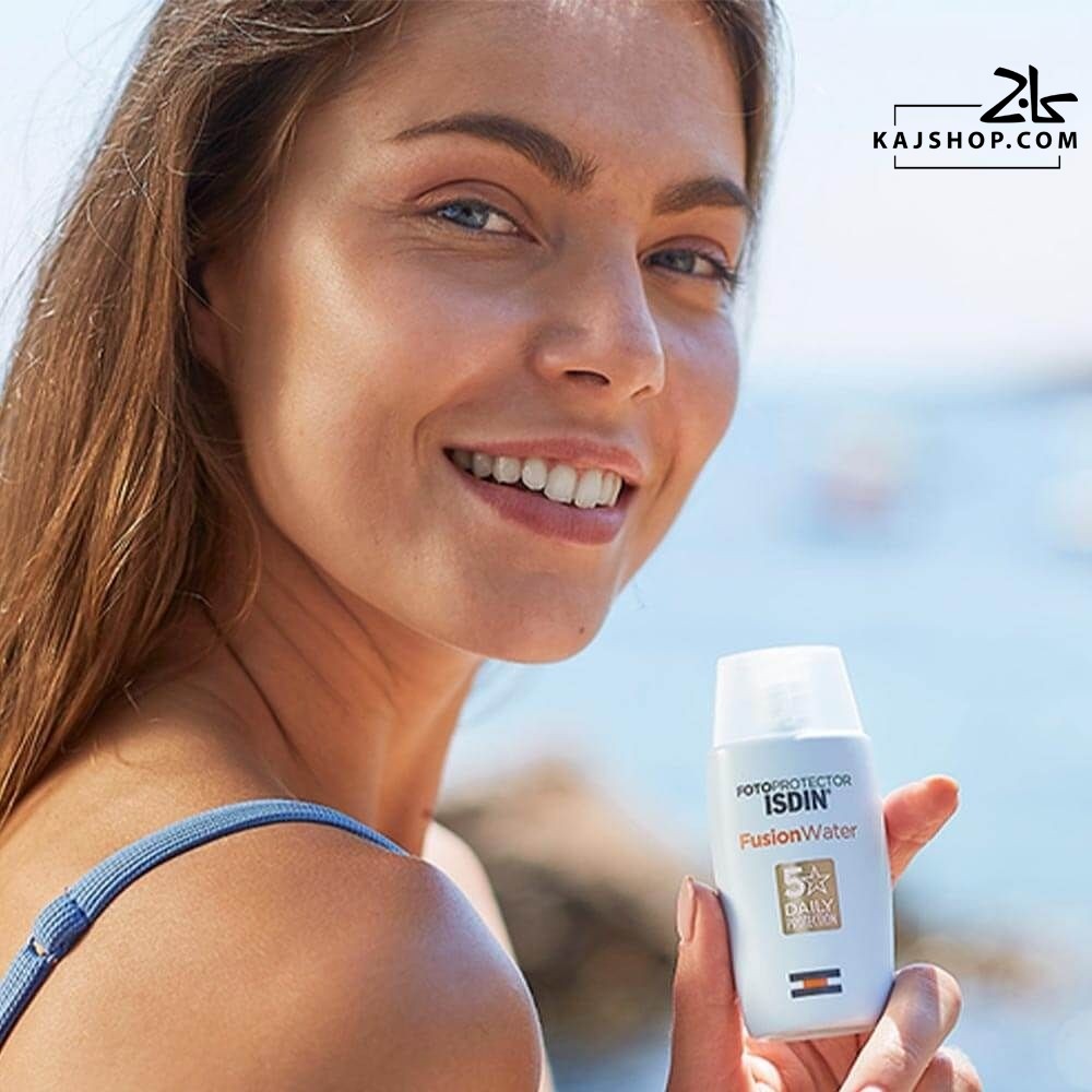 کرم ضد آفتاب ایزدین فیوژن واتر بی رنگ SPF50