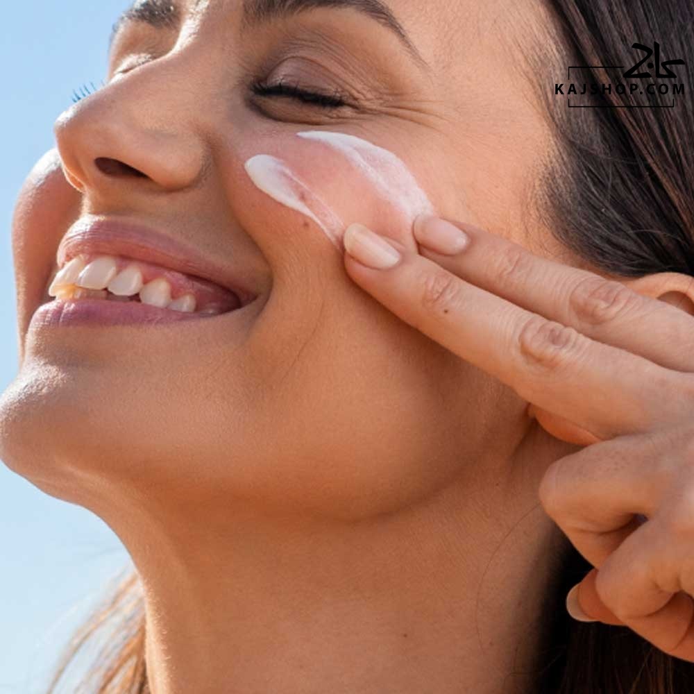 کرم ضد آفتاب بی رنگ فیوژن واتر مجیک ایزدین